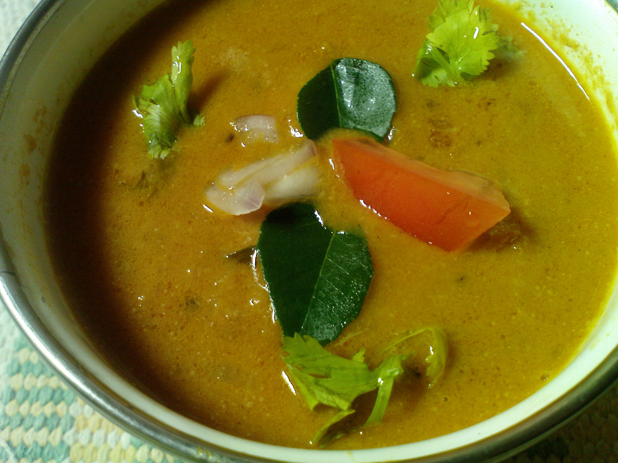 Tomato Spicy Curry (Thakkali kulambu) picture
